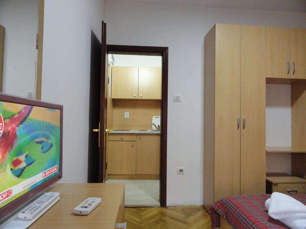 Apartments Mare Budva Bagian luar foto