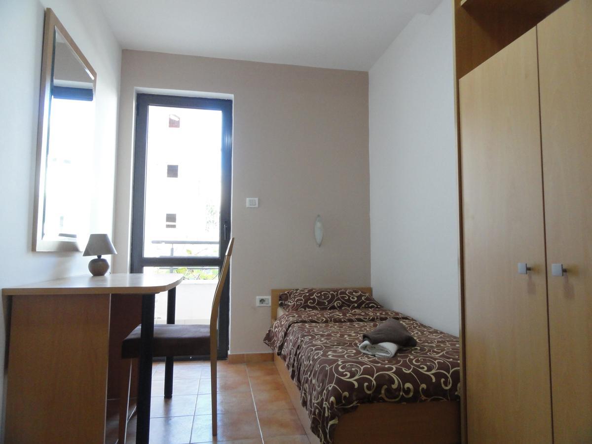 Apartments Mare Budva Ruang foto