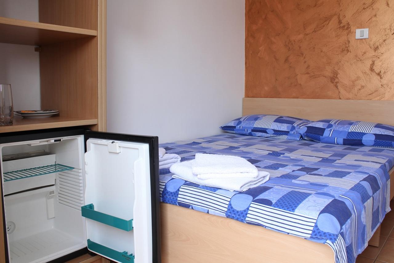 Apartments Mare Budva Ruang foto