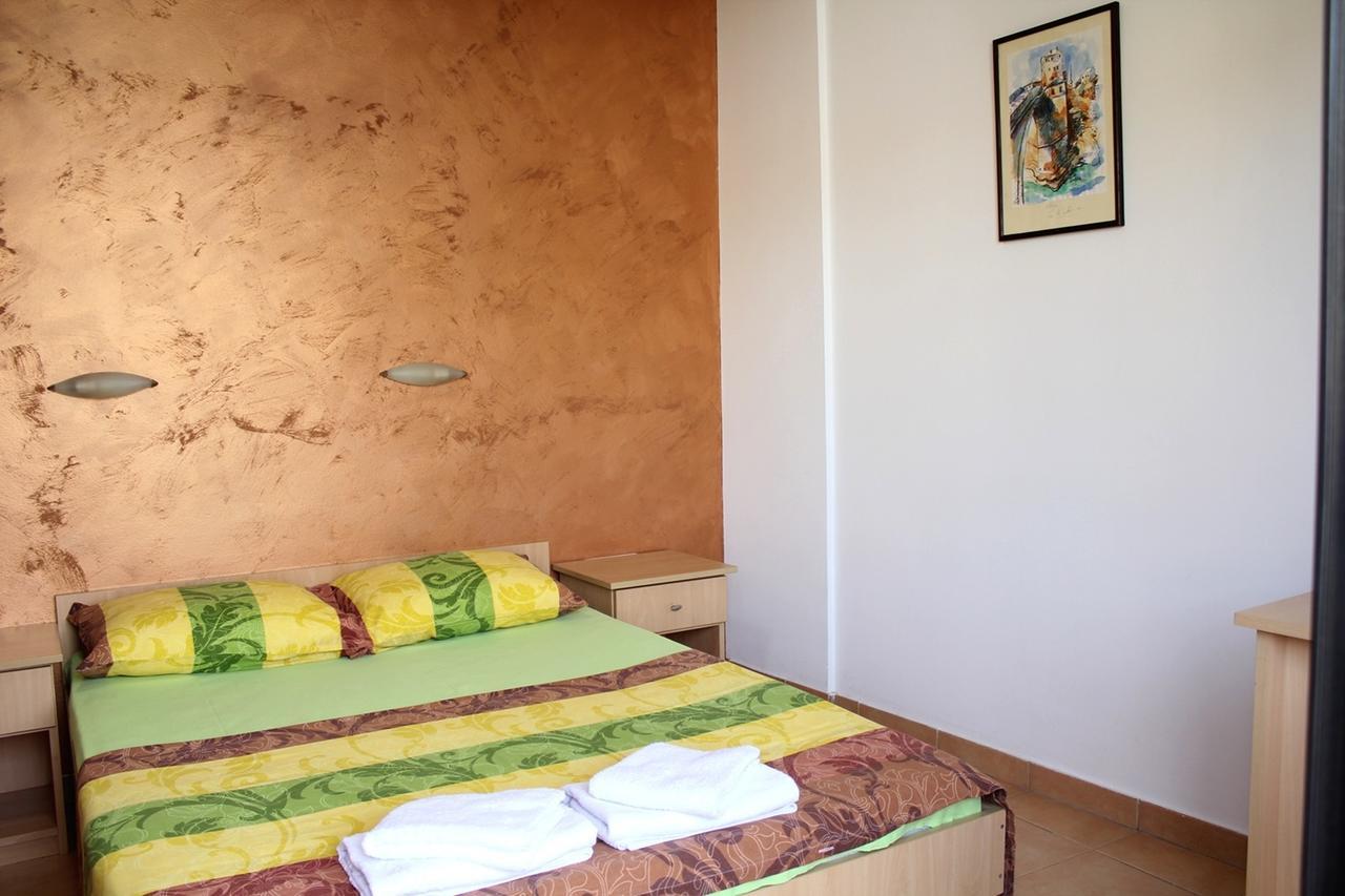 Apartments Mare Budva Ruang foto