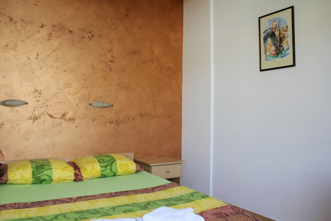Apartments Mare Budva Ruang foto