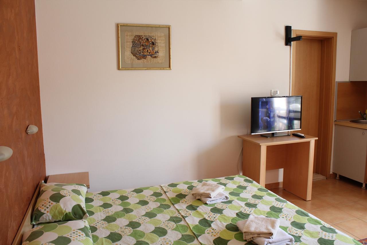 Apartments Mare Budva Ruang foto
