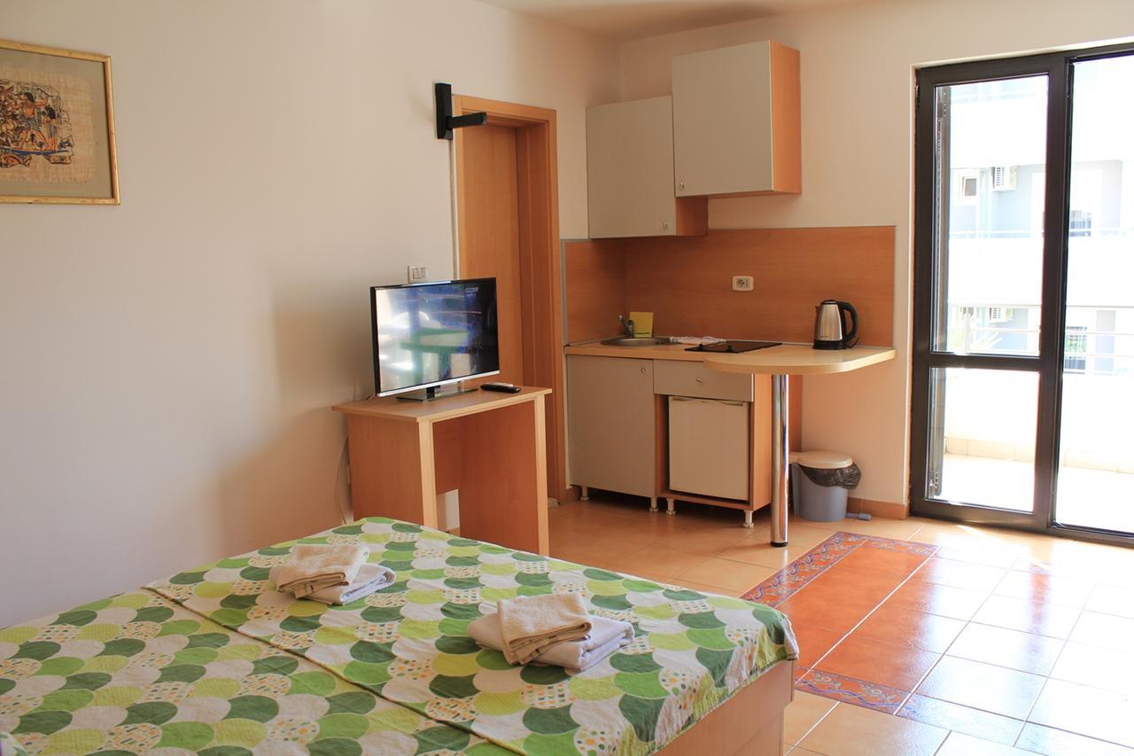 Apartments Mare Budva Ruang foto