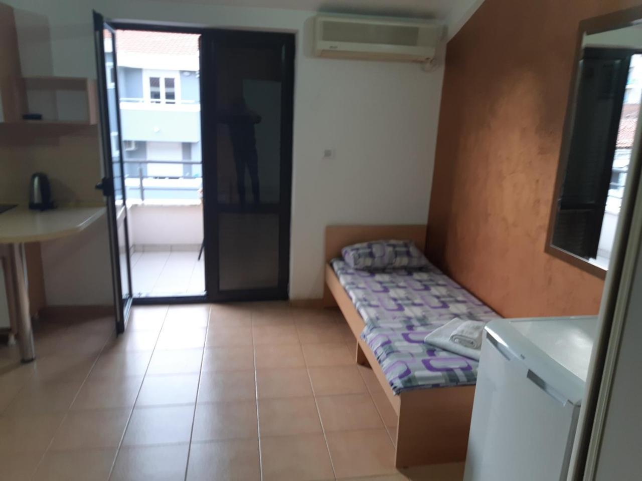 Apartments Mare Budva Bagian luar foto