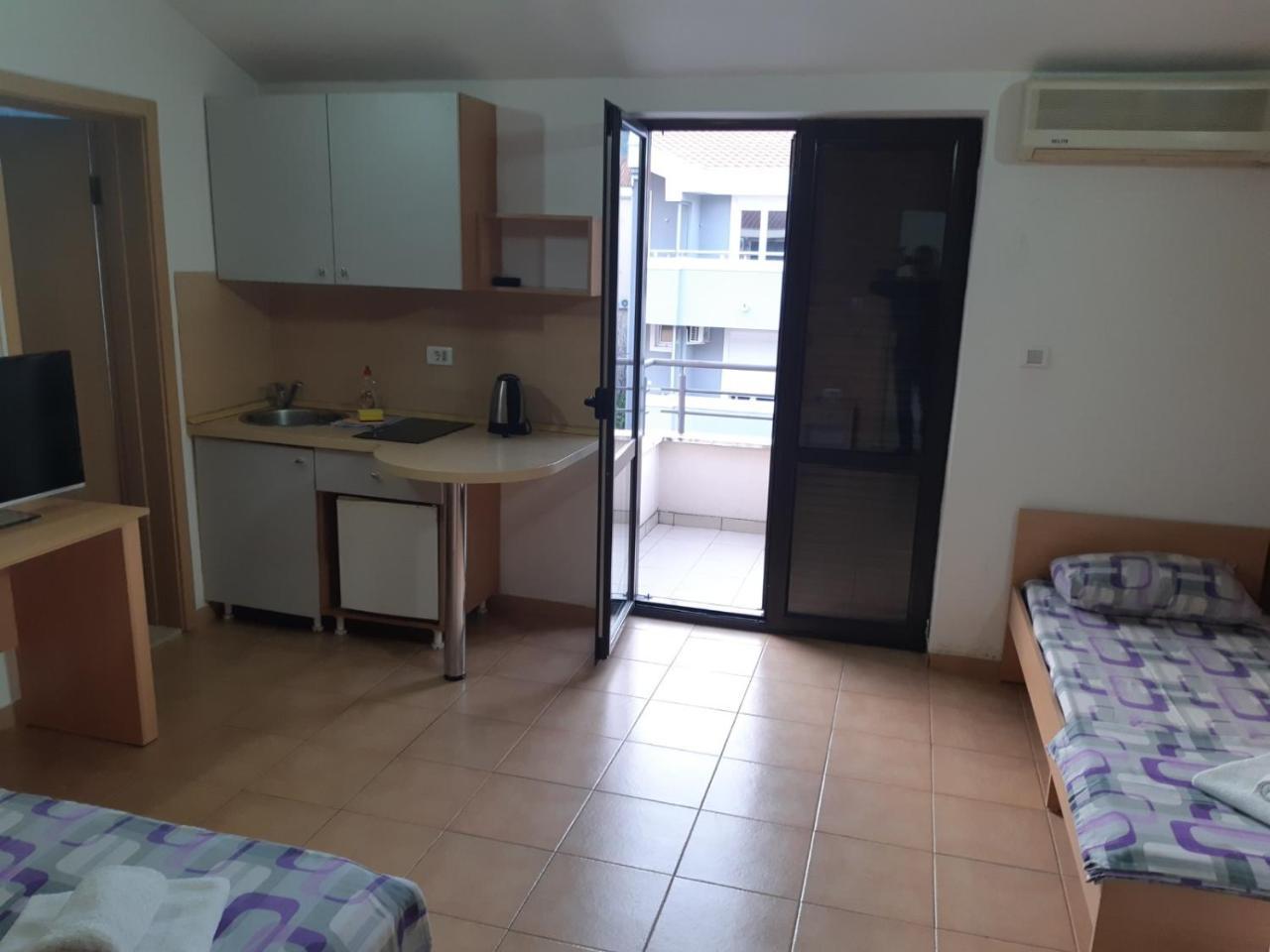 Apartments Mare Budva Bagian luar foto